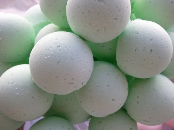 14 Absinthe Bath Bombs